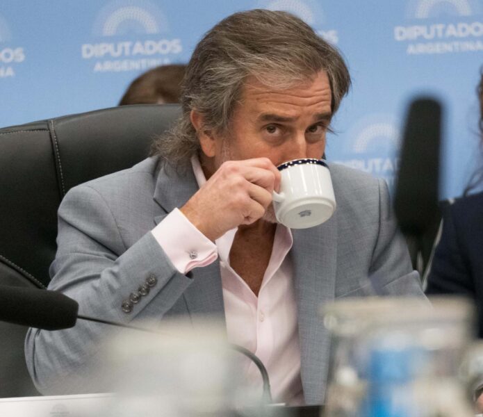 NOTICIAS ARGENTINAS BAIRES OCTUBRE 22: Se reunio hoy la comision de Presupuesto y Hacienda de la Camara de Diputados con la presencia del Secetario de Trabajo Julio Cordero.