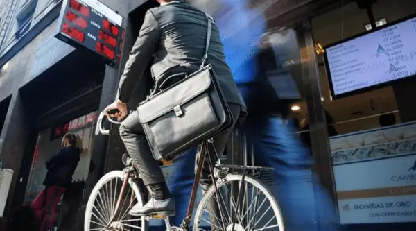 La cultura de esquivar las reglas es propia de nuestro país.