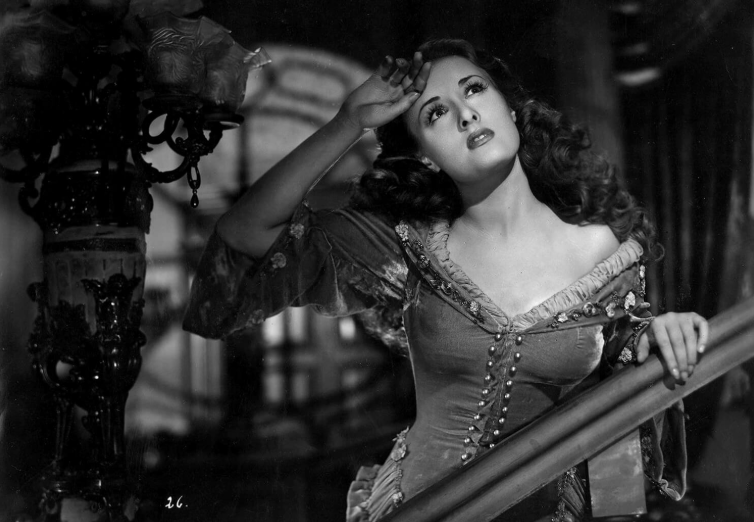 Los martes, orquídeas (1941), la comedia romántica dirigida por Francisco Mugica, con Juan Carlos Thorry.