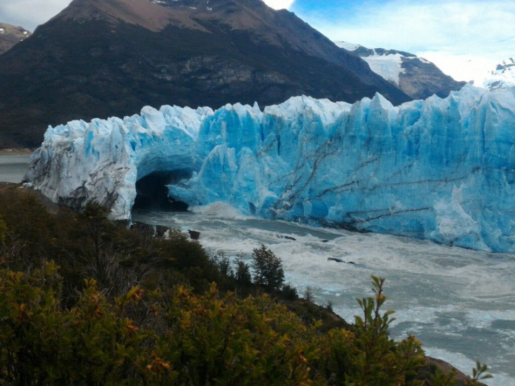 Desprendimientos en Glaciar Perito Moreno