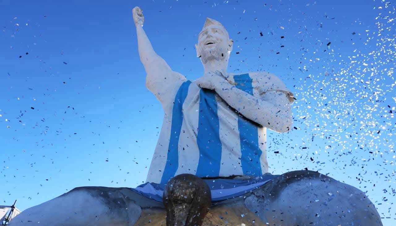 Estatua de Messi en Cutral Có
