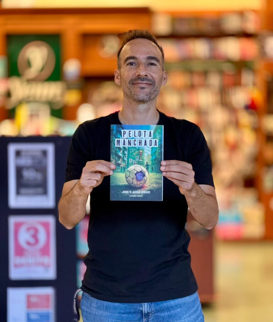 Jordi W Aguiar, autor del libro PELOTA MANCHADA