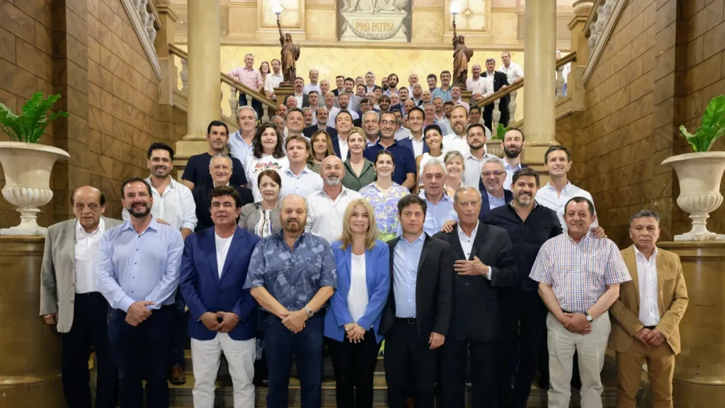 Axel con los intendentes bonaerenses