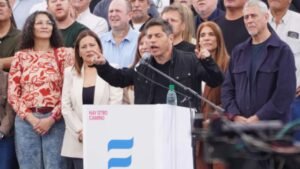 Kicillof sostuvo que las nuevas construcciones dentro del peronismo deben surgir de la participación territorial y del trabajo colectivo Foto: N/A