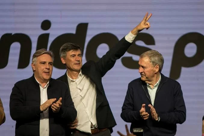 Llaryora, Passerini y Schiaretti